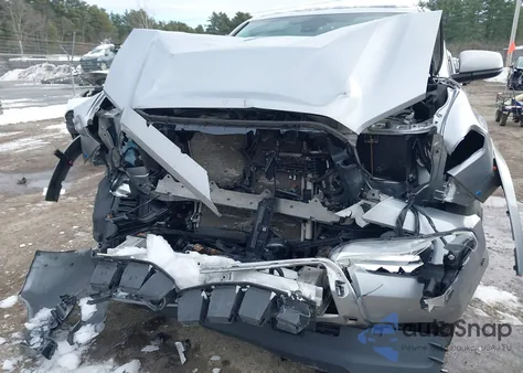 2019 Toyota Tacoma Sr5 V6 z USA, uszkodzony, nr VIN 5TFDZ5BN0KX040487